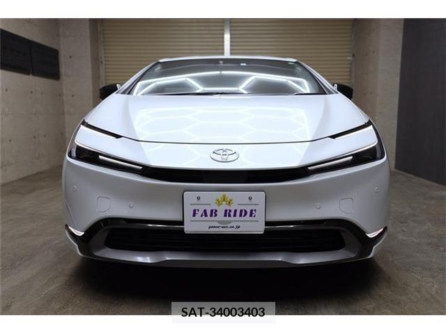 Toyota PRIUS 2023-05 393365-4