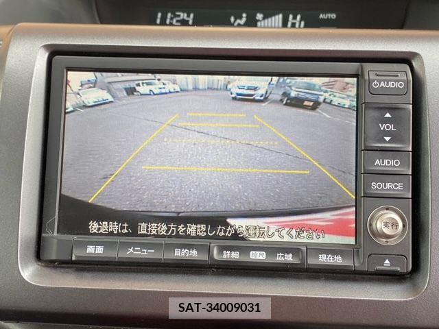 Honda e 2011-06 224714-5