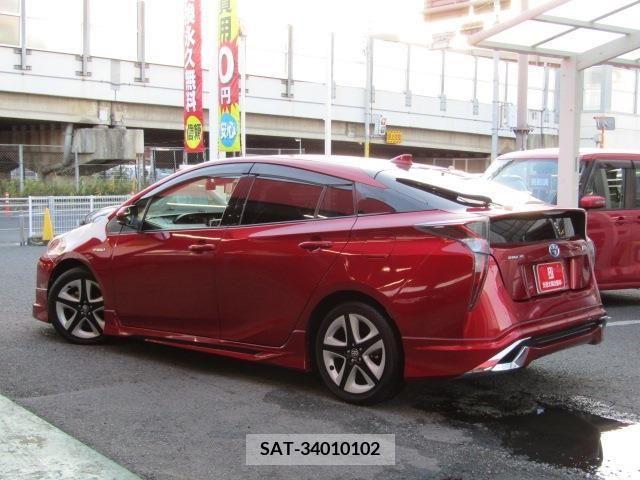 Toyota PRIUS 2016-07 206968-1