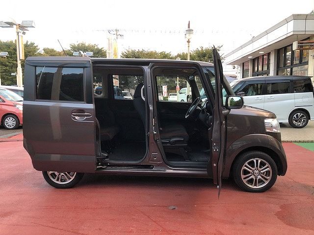 Honda N BOX 2015-02 20143-11