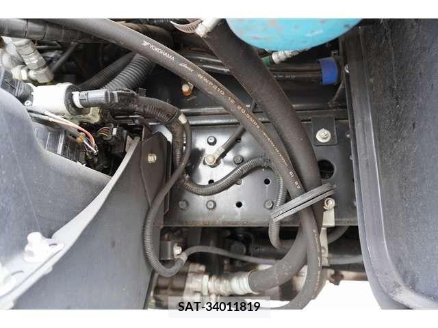 Mitsubishi CANTER 2018-03 385113-10