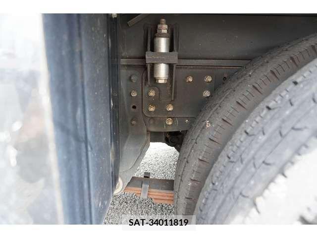 Mitsubishi CANTER 2018-03 385113-9