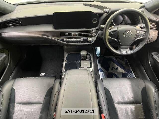 Lexus LS 2021-02 220244-1