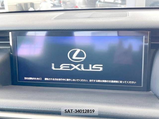 Lexus IS 2017-11 300088-2