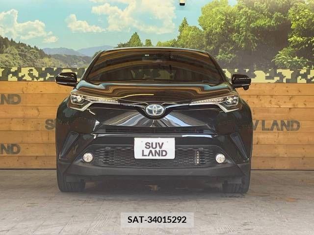 Toyota C-HR 2017-08 357782-14