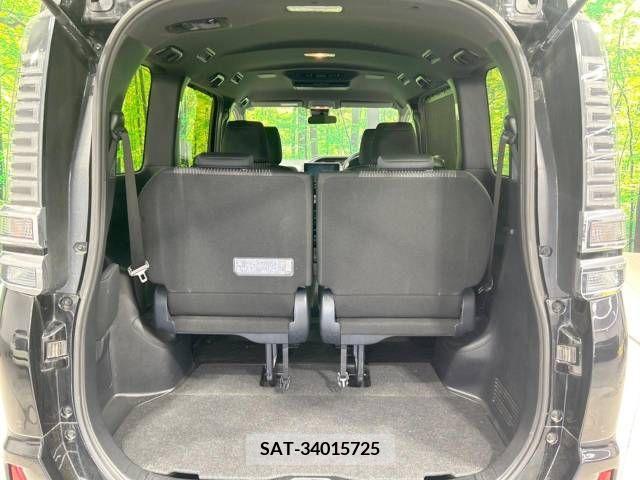 Toyota VOXY 2019-03 288828-11