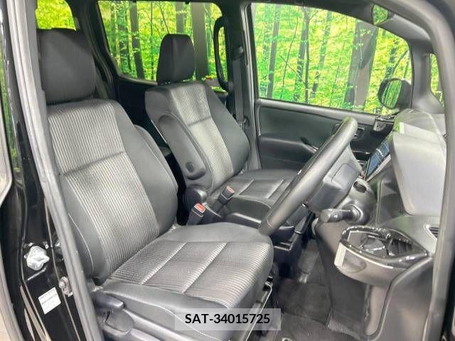 Toyota VOXY 2019-03 288828-8