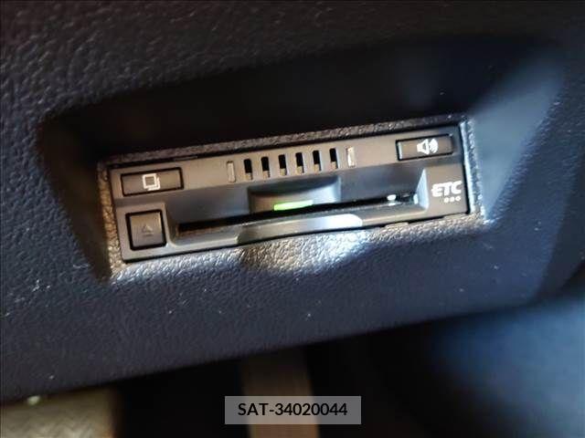 Toyota PRIUS 2019-07 393353-9