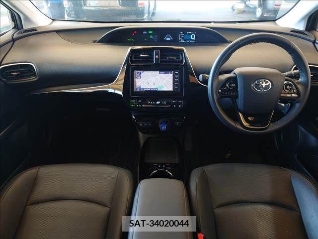 Toyota PRIUS 2019-07 393353-1