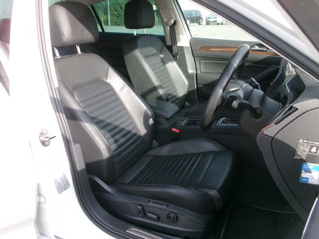 VolksWagen PASSAT 2019-02 194499-10