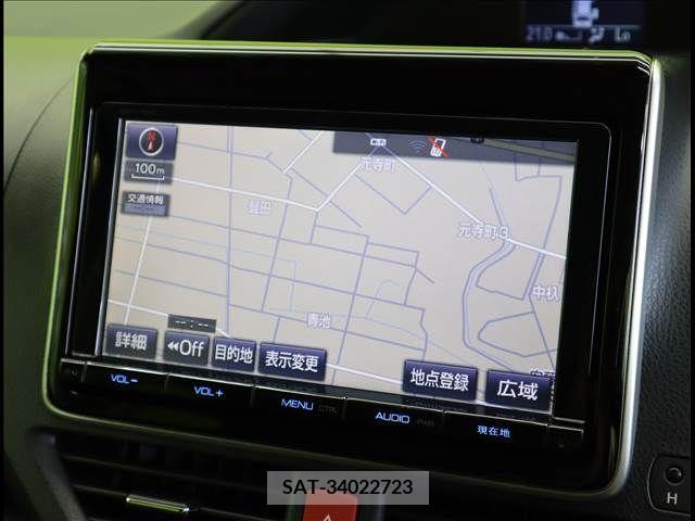 Toyota NOAH 2017-07 346680-3
