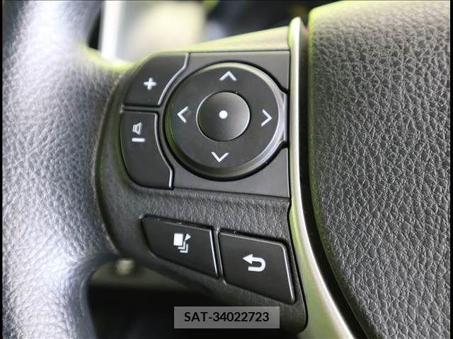 Toyota NOAH 2017-07 346680-8