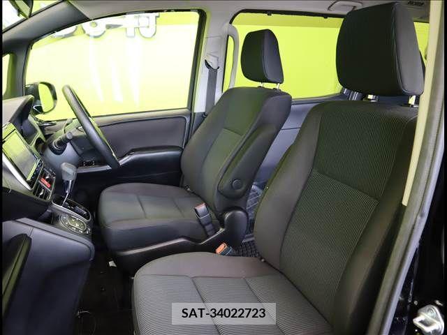 Toyota NOAH 2017-07 346680-29