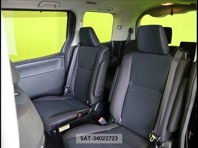 Toyota NOAH 2017-07 346680-27