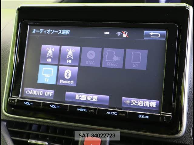 Toyota NOAH 2017-07 346680-5
