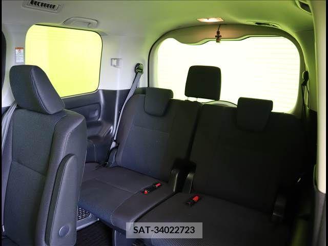 Toyota NOAH 2017-07 346680-26