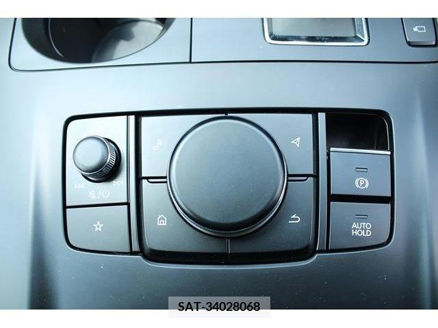 Mazda CX-60 2023-09 358774-4