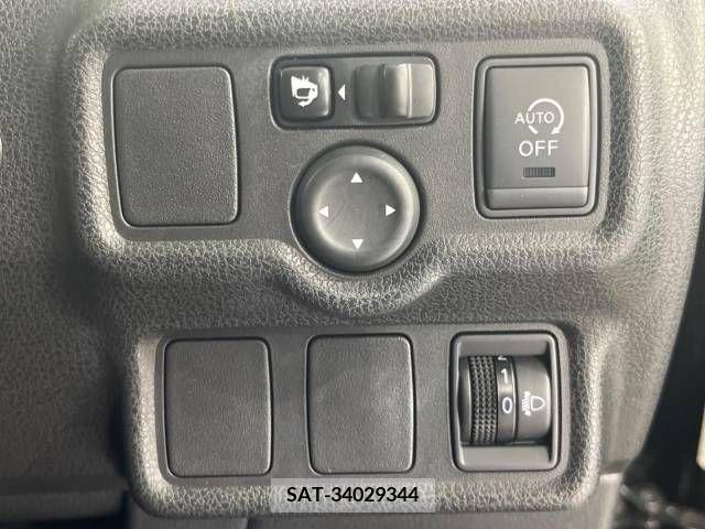 Nissan NOTE 2013-12 342138-7