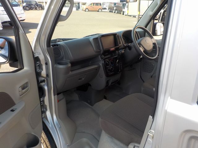 Suzuki EVERY 2022-03 185677-19