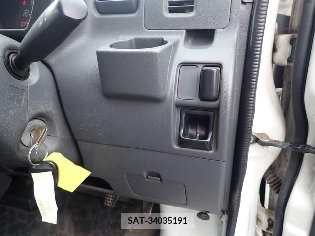 Toyota PIXIS VAN 2014-06 378058-12