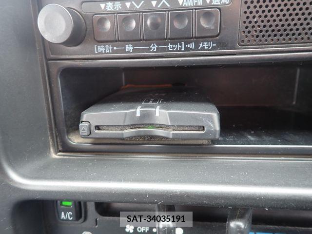 Toyota PIXIS VAN 2014-06 378058-7