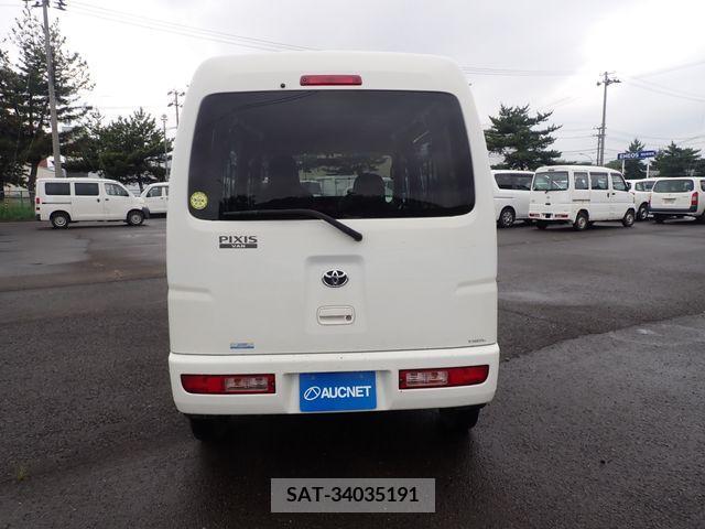 Toyota PIXIS VAN 2014-06 378058-5