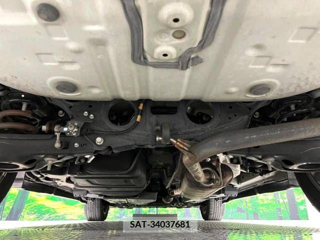Toyota HARRIER 2017-09 332142-19