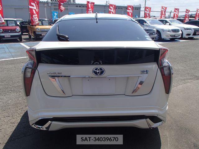 Toyota PRIUS 2017-09 322306-6
