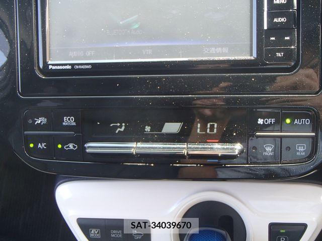 Toyota PRIUS 2017-09 322306-16
