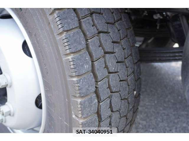 Mitsubishi FIGHTER 2024-05 426894-9