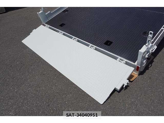 Mitsubishi FIGHTER 2024-05 426894-17