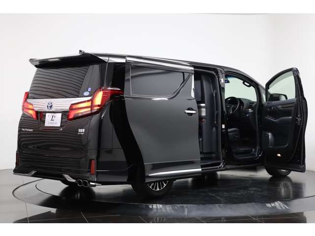 Toyota ALPHARD HYBRID 2019-11 14099-13