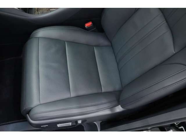 Toyota ALPHARD HYBRID 2019-11 14099-6