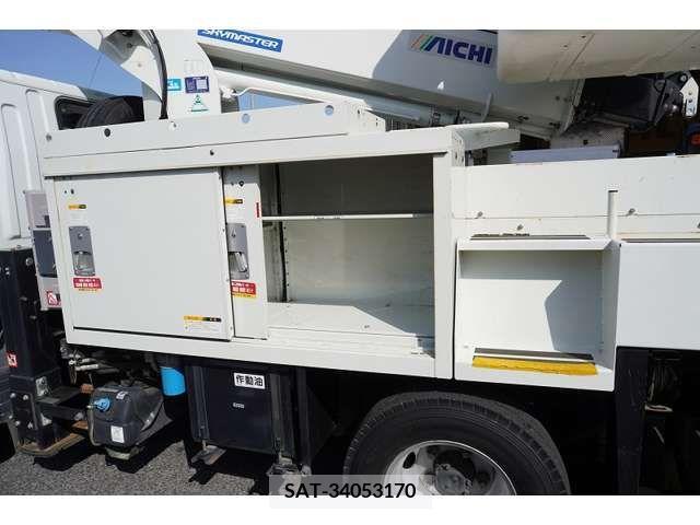 Mitsubishi CANTER 2017-12 218470-16
