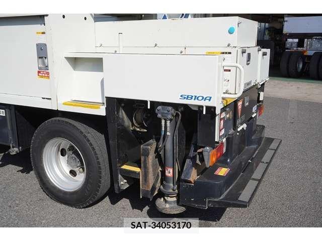 Mitsubishi CANTER 2017-12 218470-17