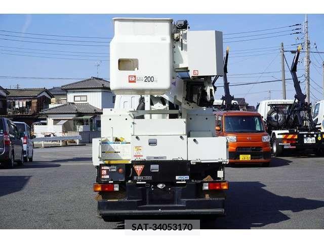 Mitsubishi CANTER 2017-12 218470-3