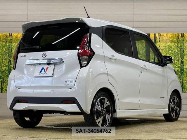 Nissan DAYZ 2022-03 390311-17