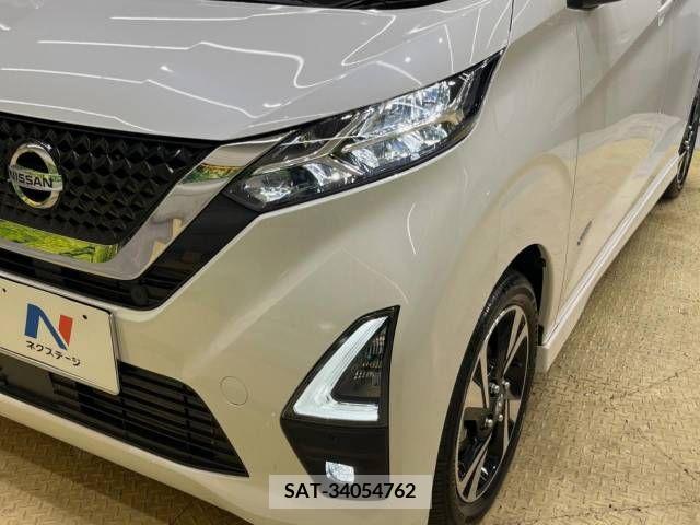 Nissan DAYZ 2022-03 390311-12