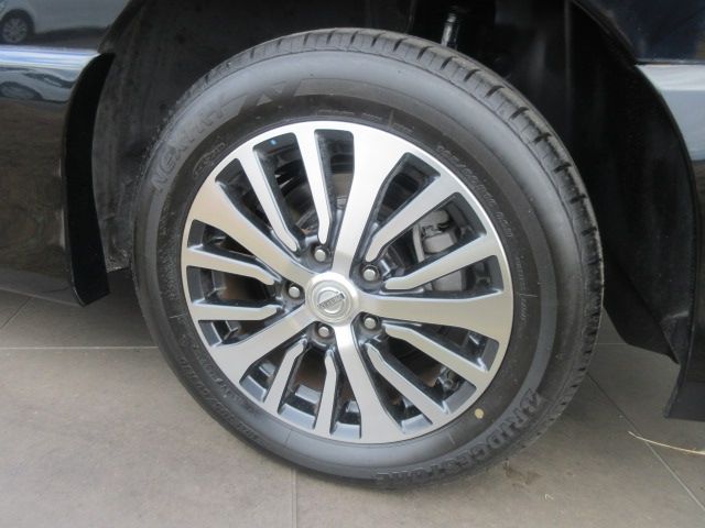 Nissan SERENA 2014-12 186523-8