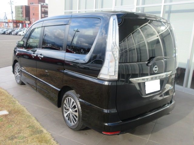 Nissan SERENA 2014-12 186523-3