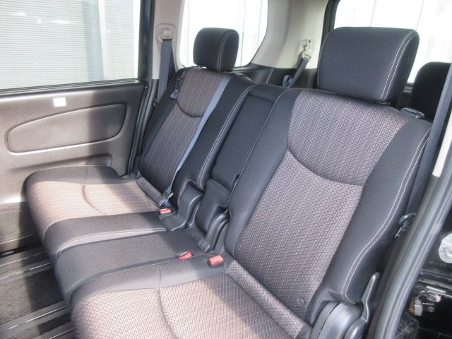 Nissan SERENA 2014-12 186523-5