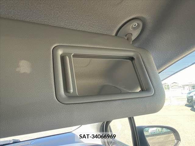 Toyota VITZ 2017-07 308735-25