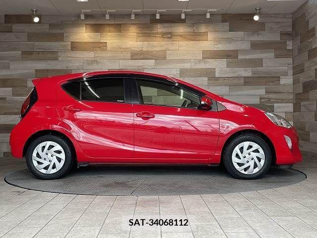 Toyota AQUA 2016-01 221590-17