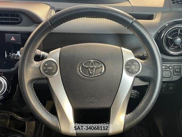 Toyota AQUA 2016-01 221590-12