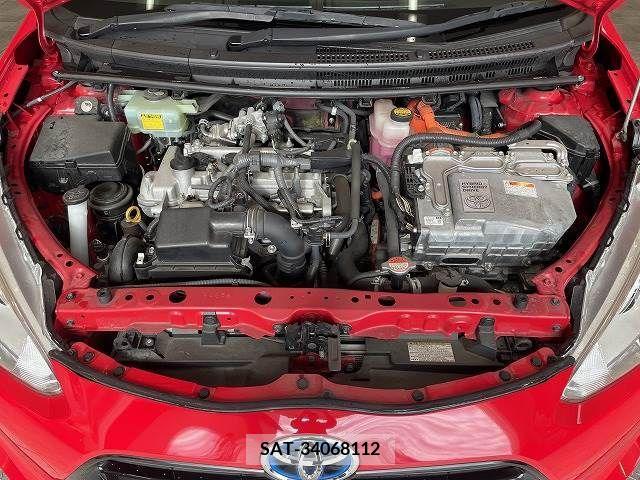 Toyota AQUA 2016-01 221590-13