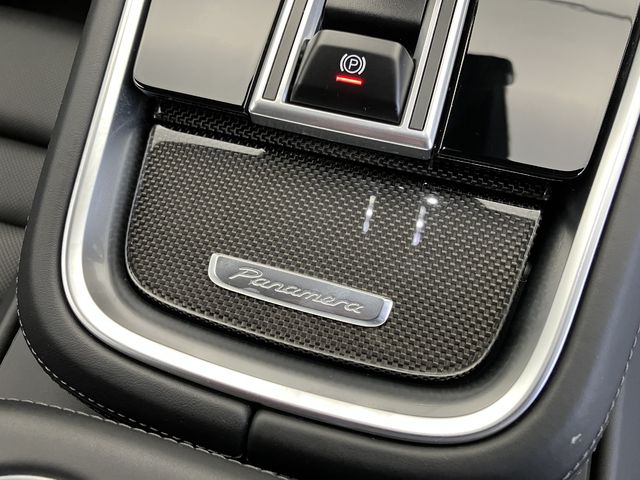 Porsche PANAMERA 2017-09 13084-11