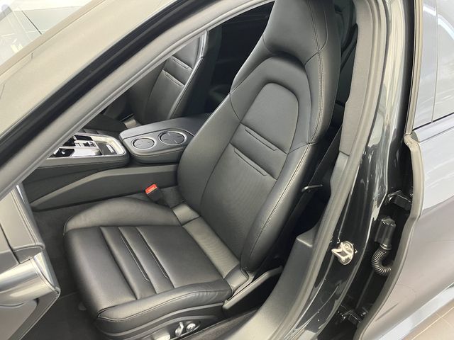Porsche PANAMERA 2017-09 13084-16