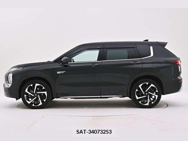 Mitsubishi OUTLANDER PHEV 2023-03 213558-2