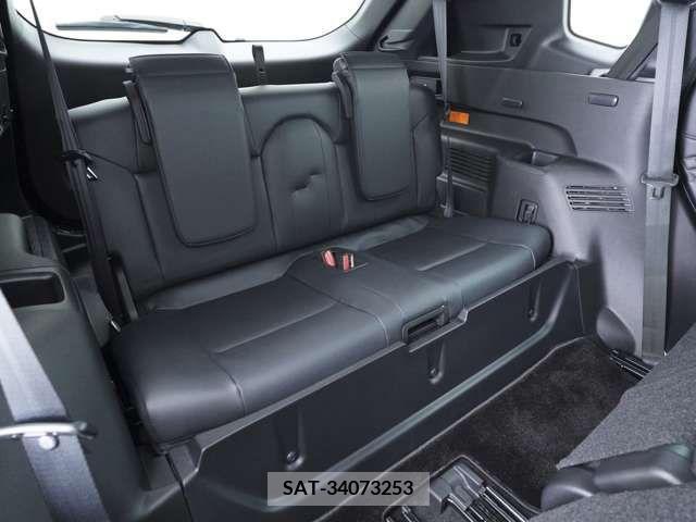 Mitsubishi OUTLANDER PHEV 2023-03 213558-9