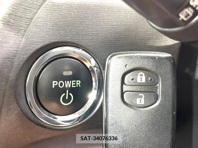 Toyota PRIUS 2011-02 322011-7